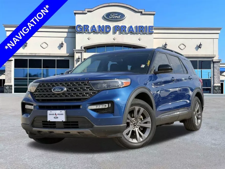 2022 Ford Explorer XLT photo 1