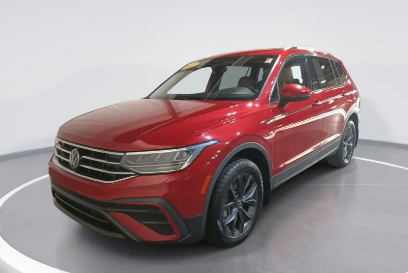 2022 Volkswagen Tiguan SE photo 1
