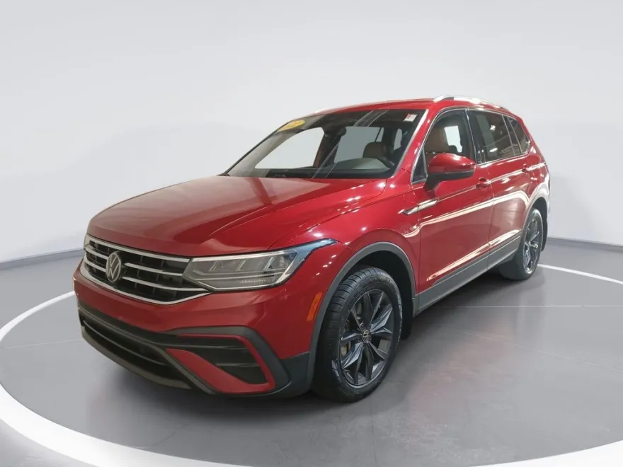 2022 Volkswagen Tiguan SE photo 1