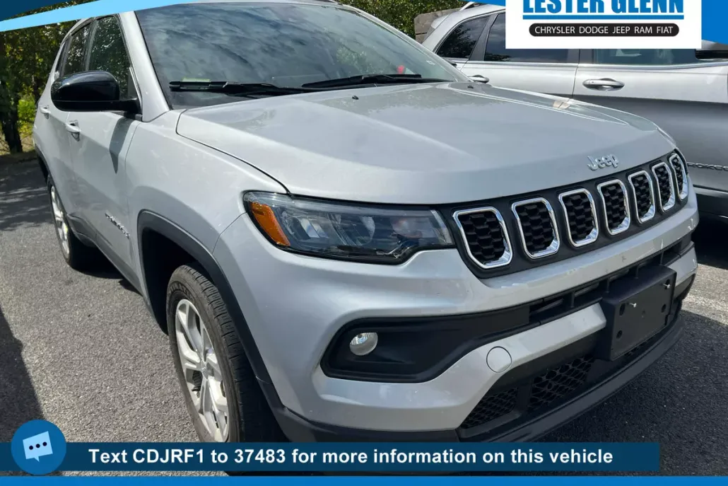 2024 Jeep Compass Latitude photo 1