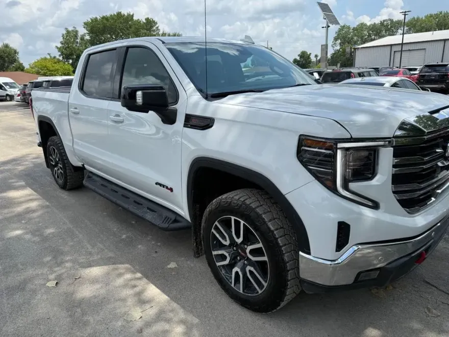 2023 Gmc Sierra 1500 AT4 photo 1