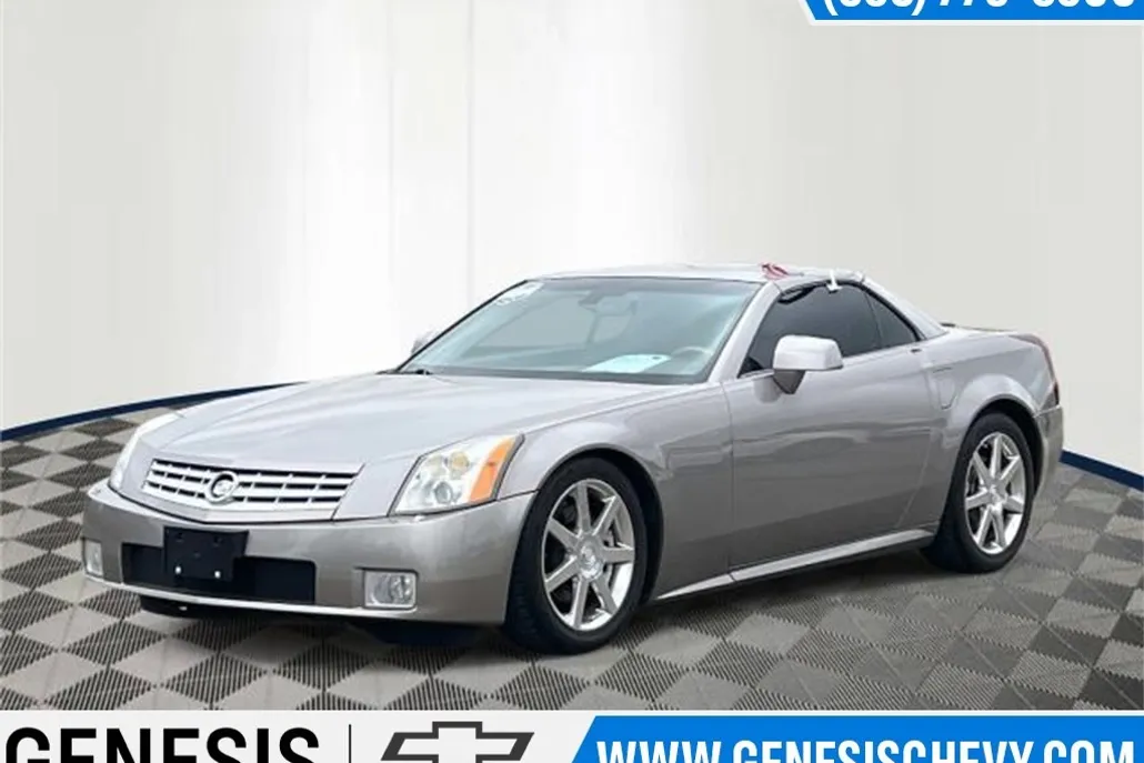 2005 Cadillac XLR photo 1