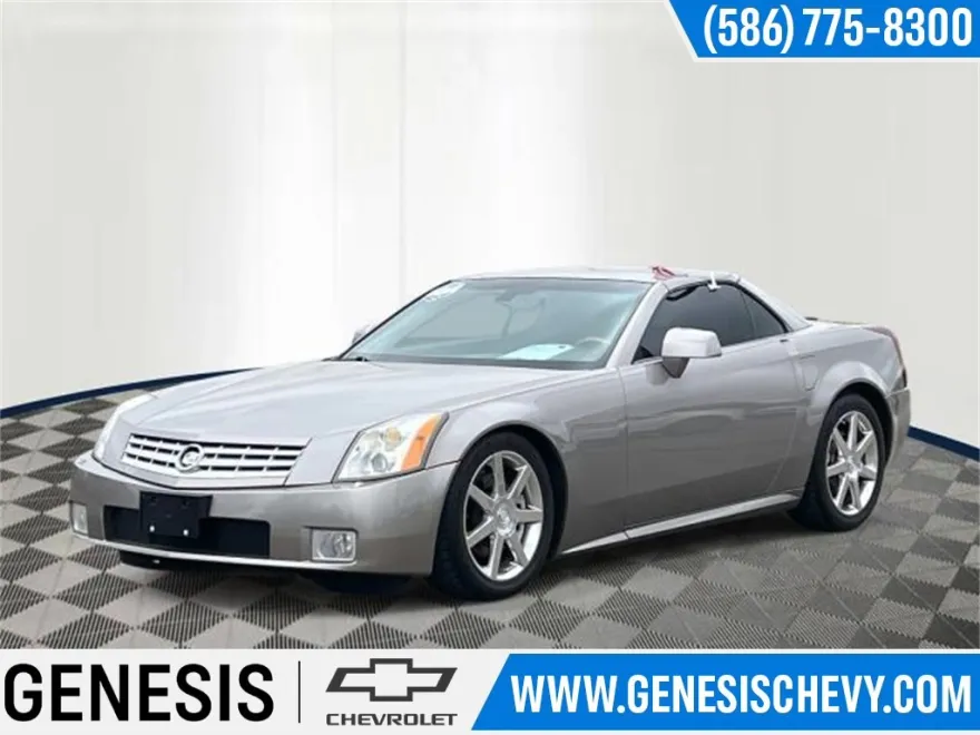 2005 Cadillac XLR photo 1