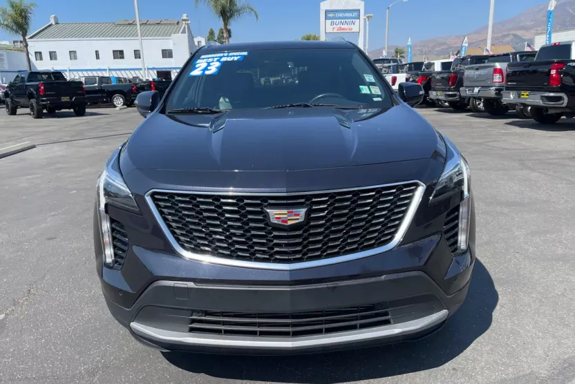 2023 Cadillac XT4 Premium Luxury photo 1
