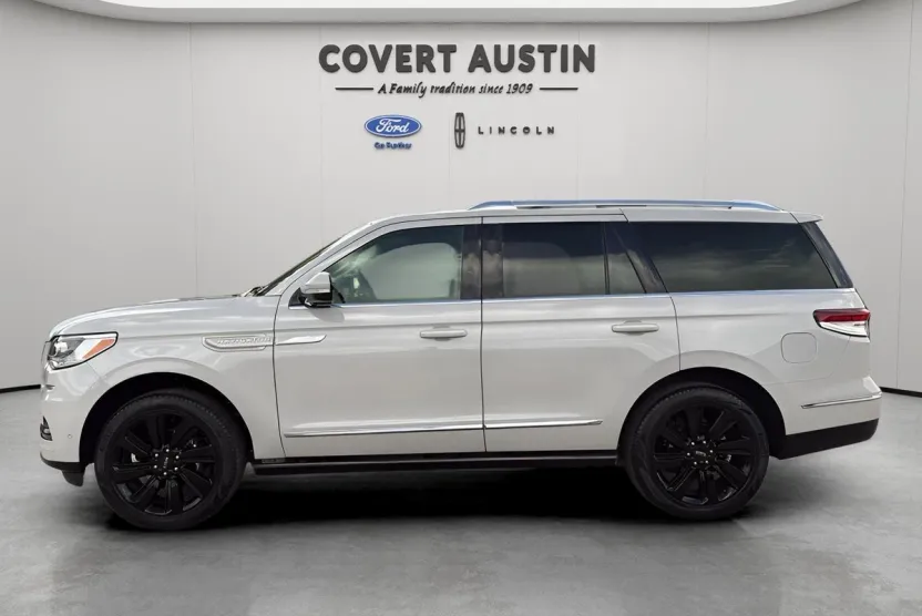 2022 Lincoln Navigator Reserve photo 1