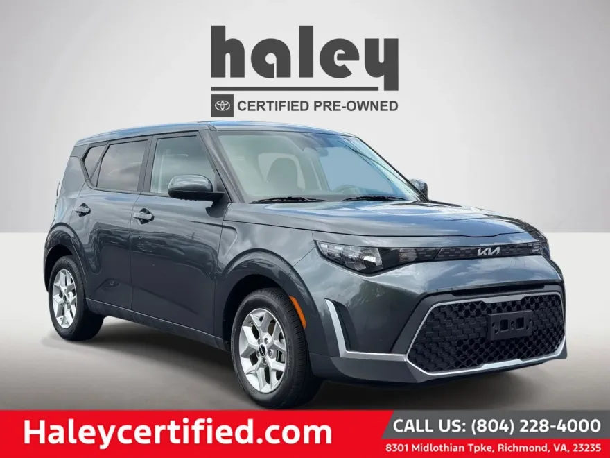 2023 Kia Soul LX photo 1