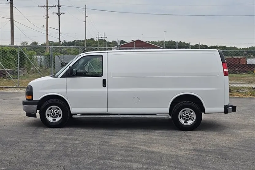 2020 Gmc Savana 2500 Cargo photo 1