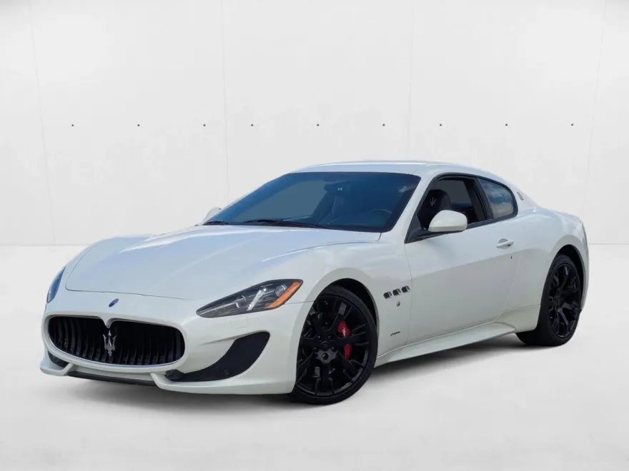 2014 Maserati Granturismo Sport photo 1