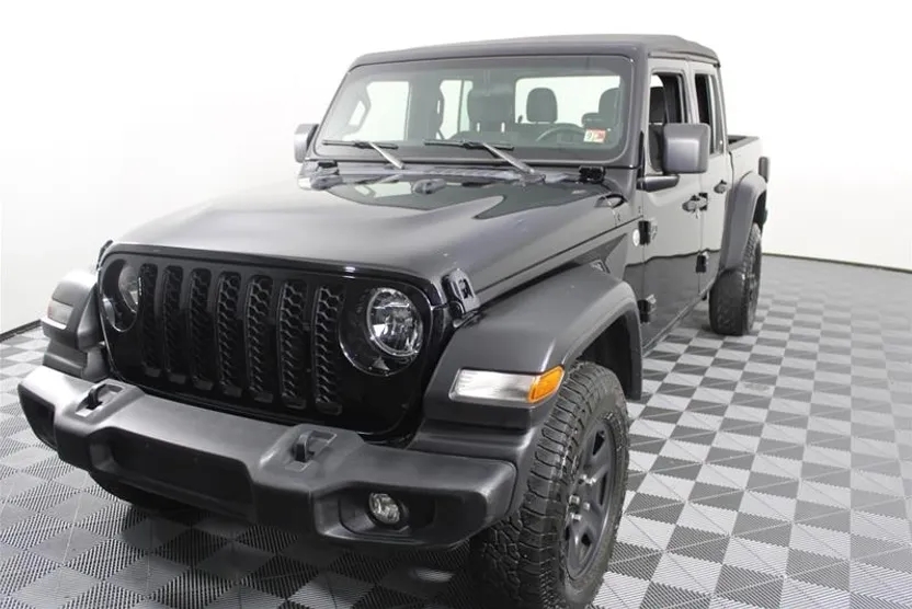 2021 Jeep Gladiator Sport photo 1