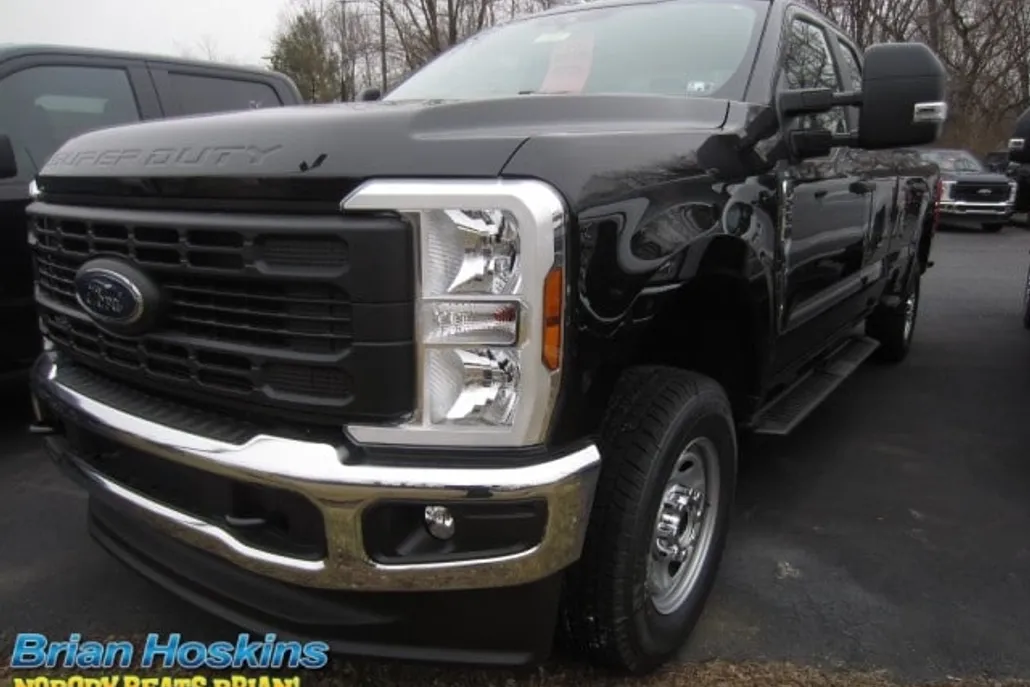 2025 Ford F-250 XL photo 1