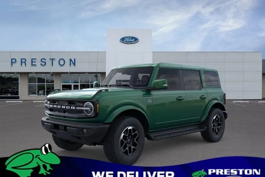 2025 Ford Bronco Outer Banks photo 1