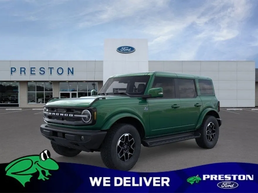 2025 Ford Bronco Outer Banks photo 1