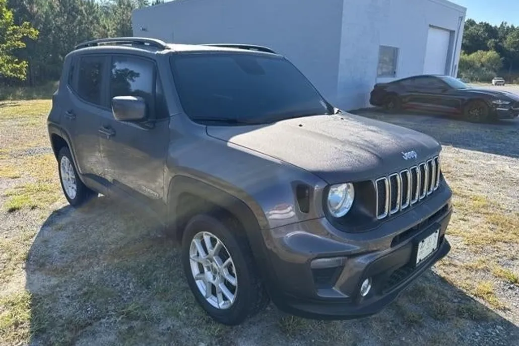 2019 Jeep Renegade Latitude photo 1