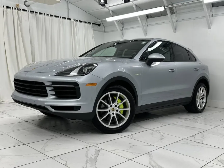 2021 Porsche Cayenne E-Hybrid Coupe photo 1