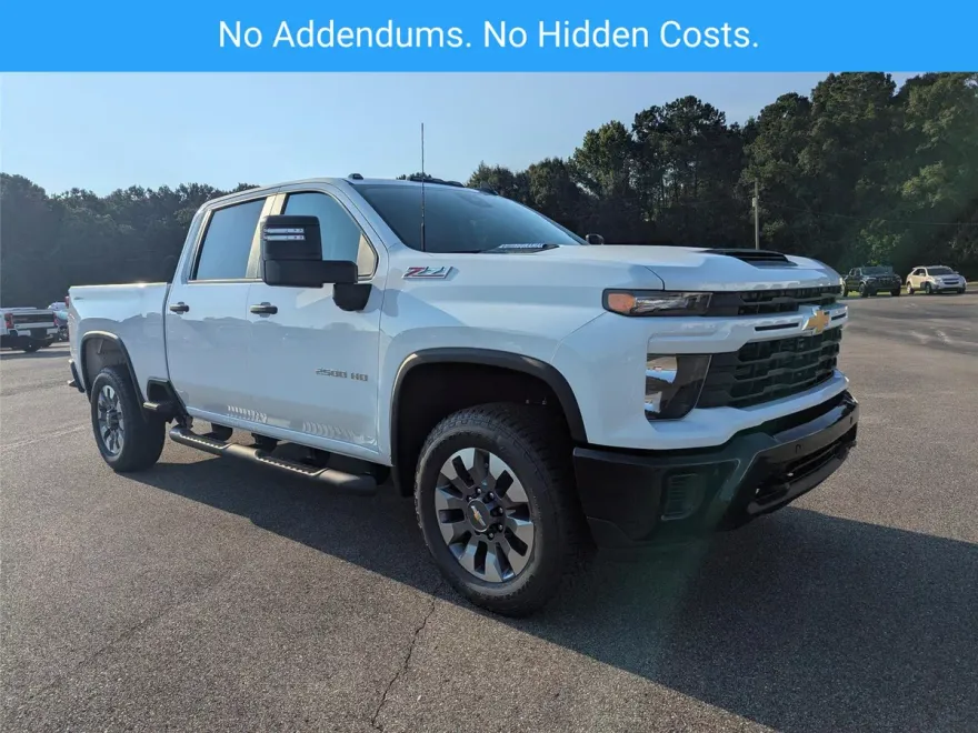 2025 Chevrolet Silverado 2500HD Custom photo 1