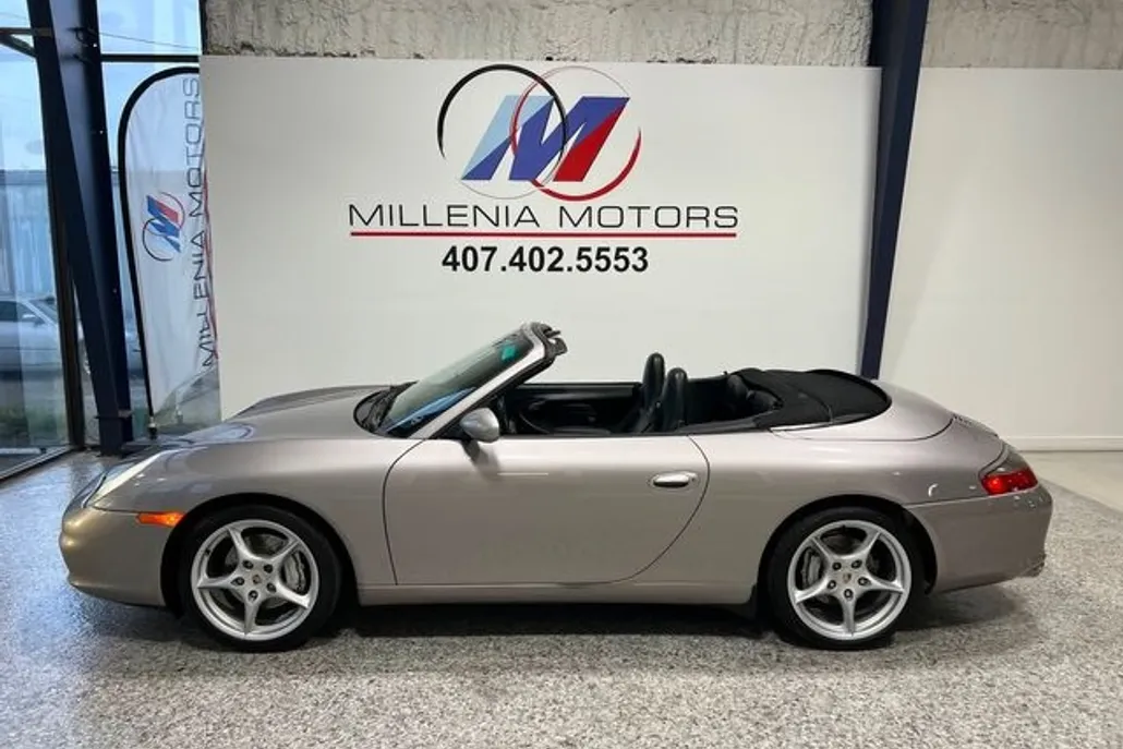 2002 Porsche 911 4 photo 1