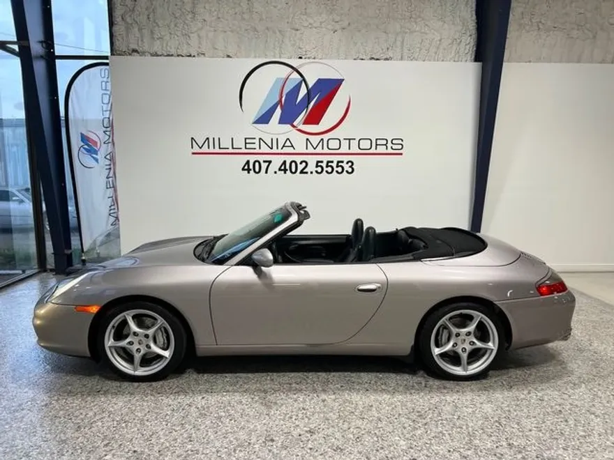 2002 Porsche 911 4 photo 1