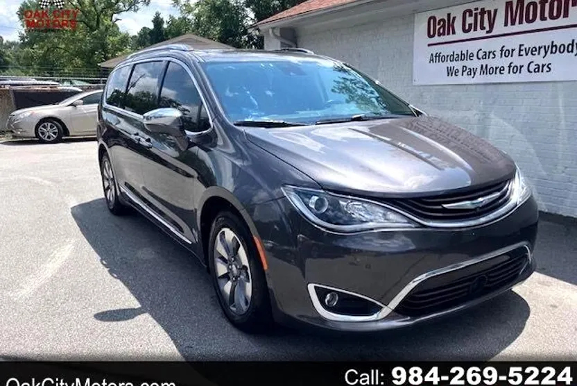 2018 Chrysler Pacifica Hybrid Limited photo 1