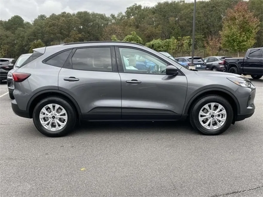2025 Ford Escape Active photo 1