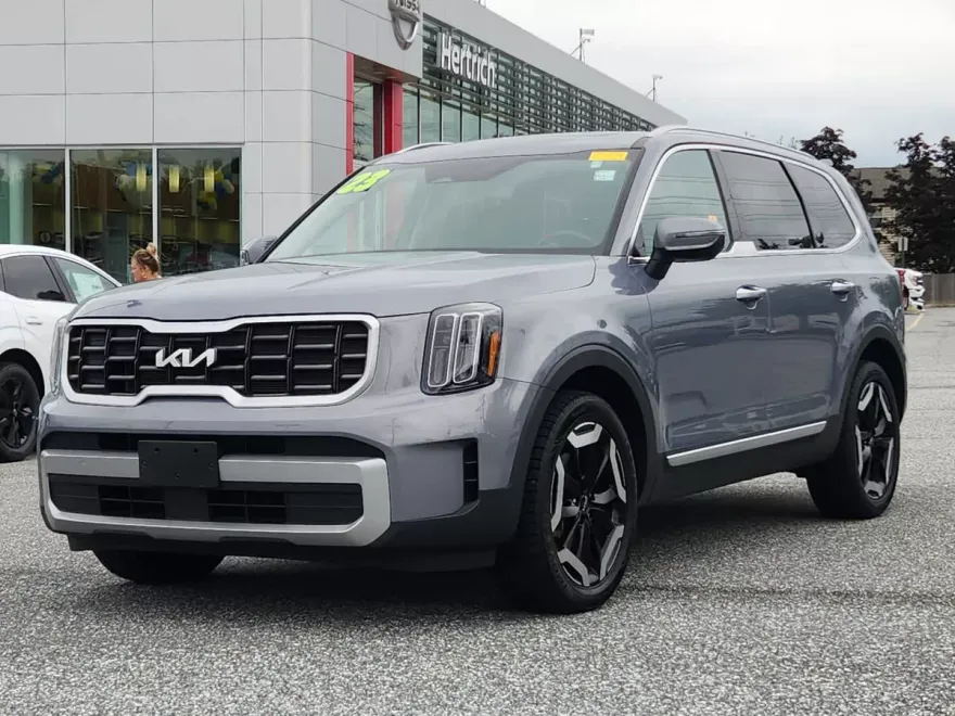 2023 Kia Telluride S photo 1