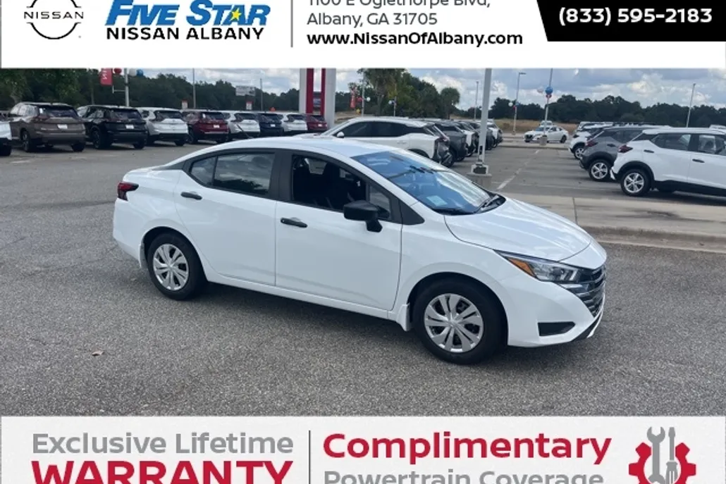 2025 Nissan Versa 1.6 S photo 1
