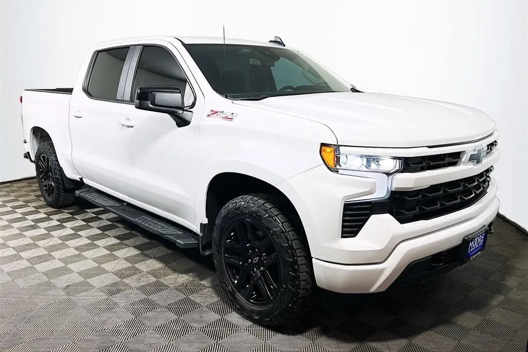 2023 Chevrolet Silverado 1500 RST photo 1