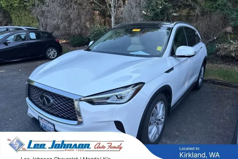 2019 Infiniti QX50 Essential AWD photo 1