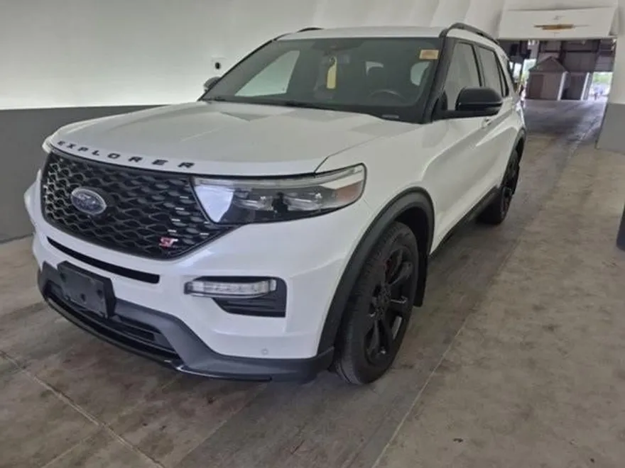 2020 Ford Explorer ST photo 1