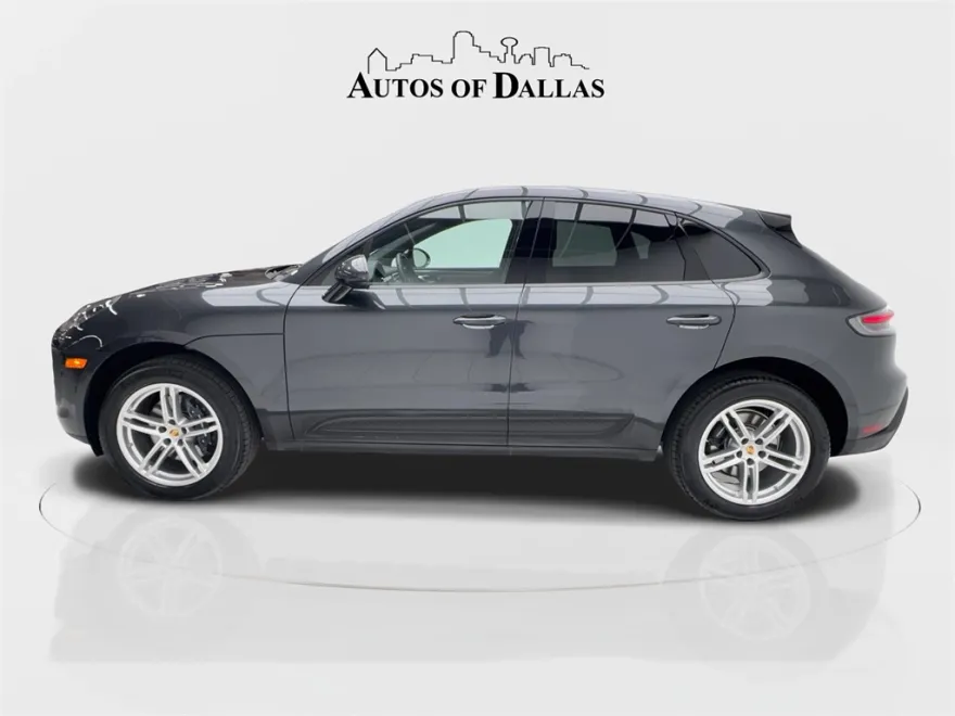 2025 Porsche Macan T photo 1