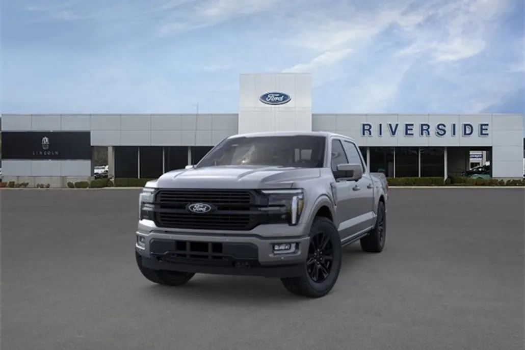 2025 Ford F-150 Platinum photo 1