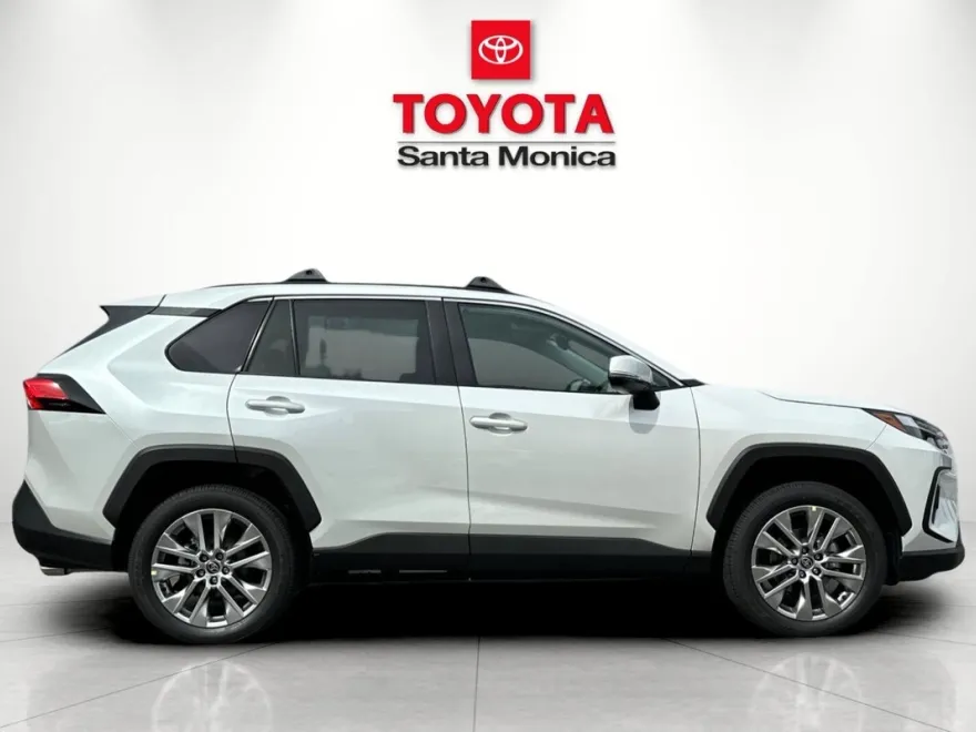 2025 Toyota RAV4 XLE Premium photo 1