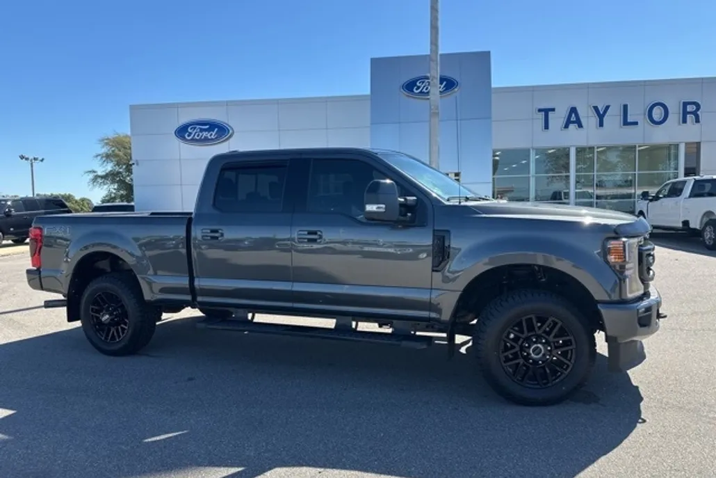 2020 Ford F-250 Lariat photo 1