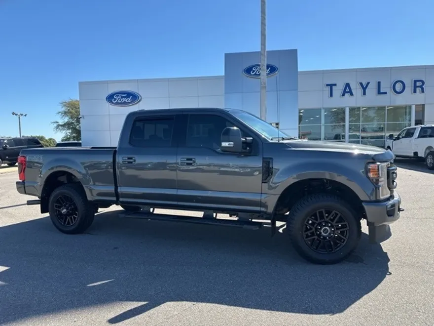 2020 Ford F-250 Lariat photo 1