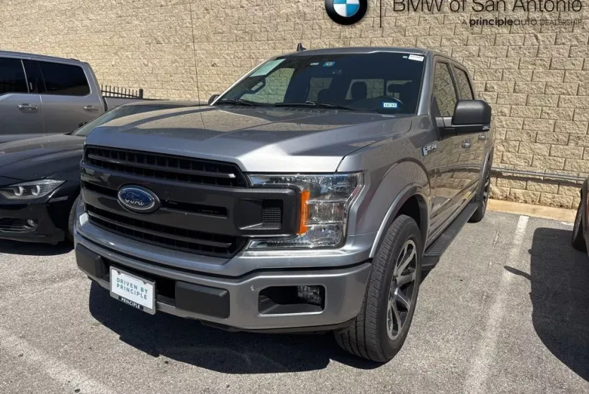 2020 Ford F-150 XLT photo 1