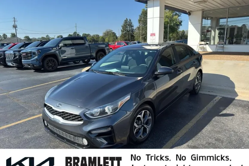 2019 Kia Forte LXS photo 1