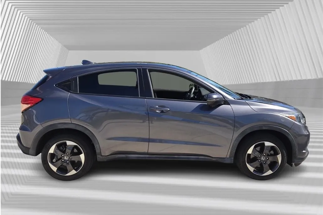 2018 Honda HR-V EX photo 1