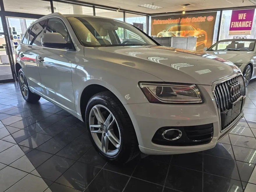 2013 Audi Q5 2.0T Premium Plus photo 1
