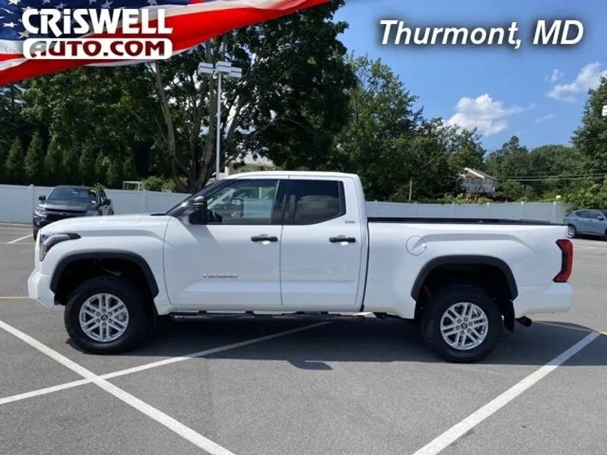2022 Toyota Tundra SR5 photo 1