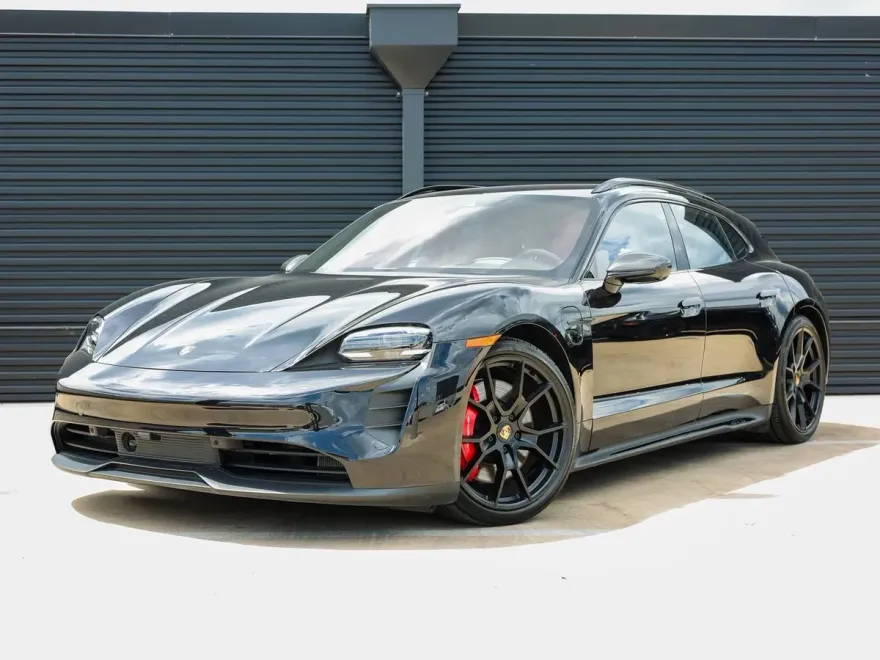 2024 Porsche Taycan Sport Turismo GTS photo 1