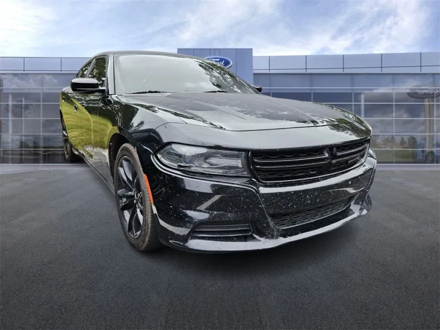 2018 Dodge Charger SXT photo 1
