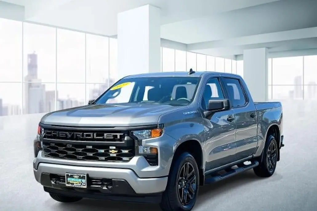2023 Chevrolet Silverado 1500 Custom photo 1