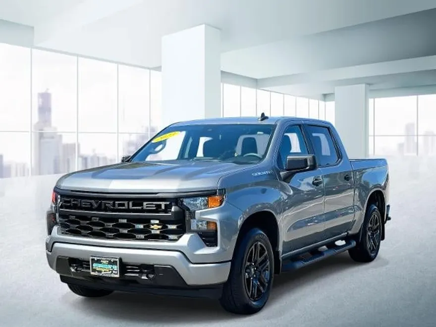 2023 Chevrolet Silverado 1500 Custom photo 1