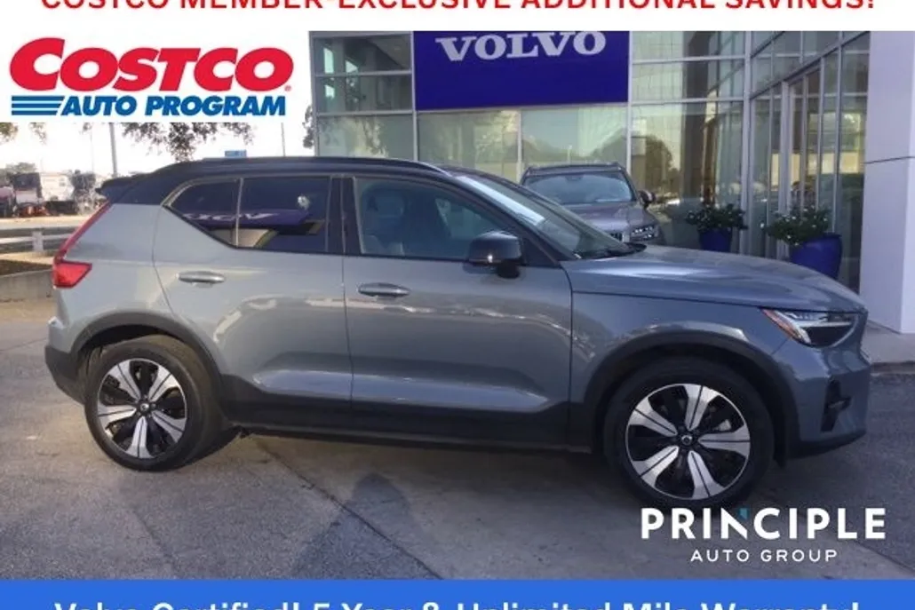 2023 Volvo XC40 Recharge Twin Plus photo 1
