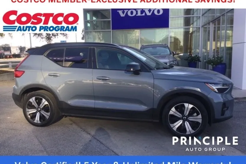 2023 Volvo XC40 Recharge Twin Plus photo 1