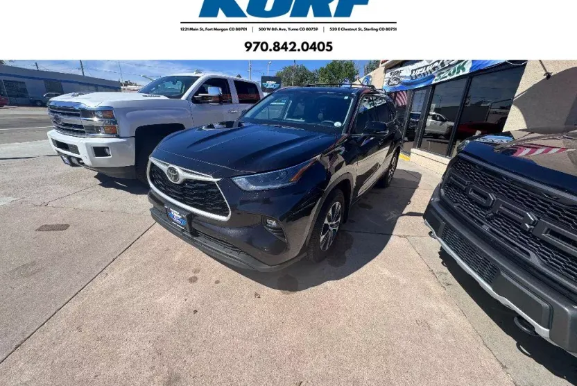 2021 Toyota Highlander XLE photo 1
