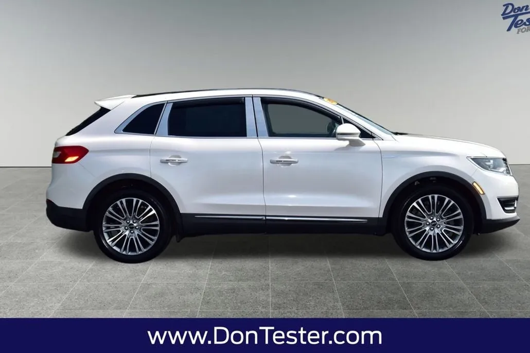 2017 Lincoln MKX Reserve photo 1