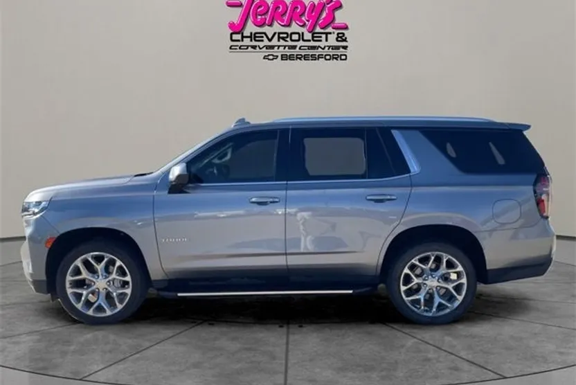 2021 Chevrolet Tahoe LT photo 1