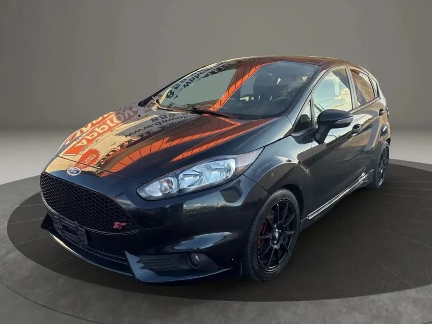 2015 Ford Fiesta ST photo 1