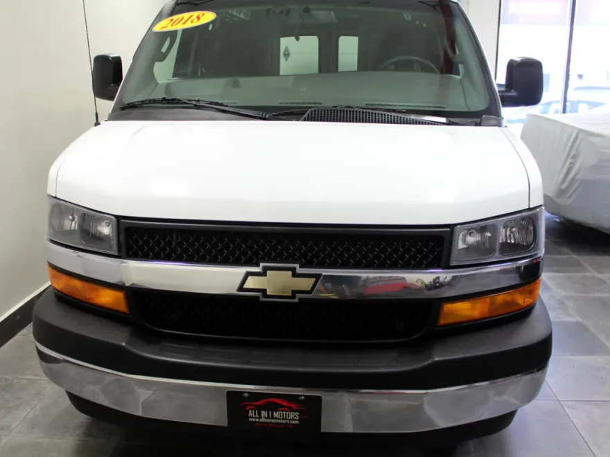 2018 Chevrolet Express Cargo Van 2500 photo 1