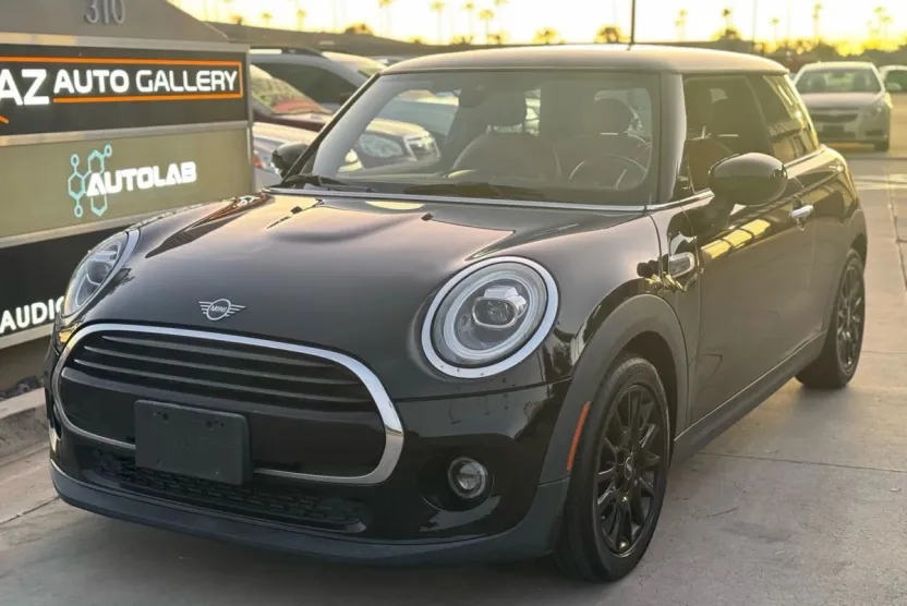 2021 Mini Cooper Hardtop photo 1